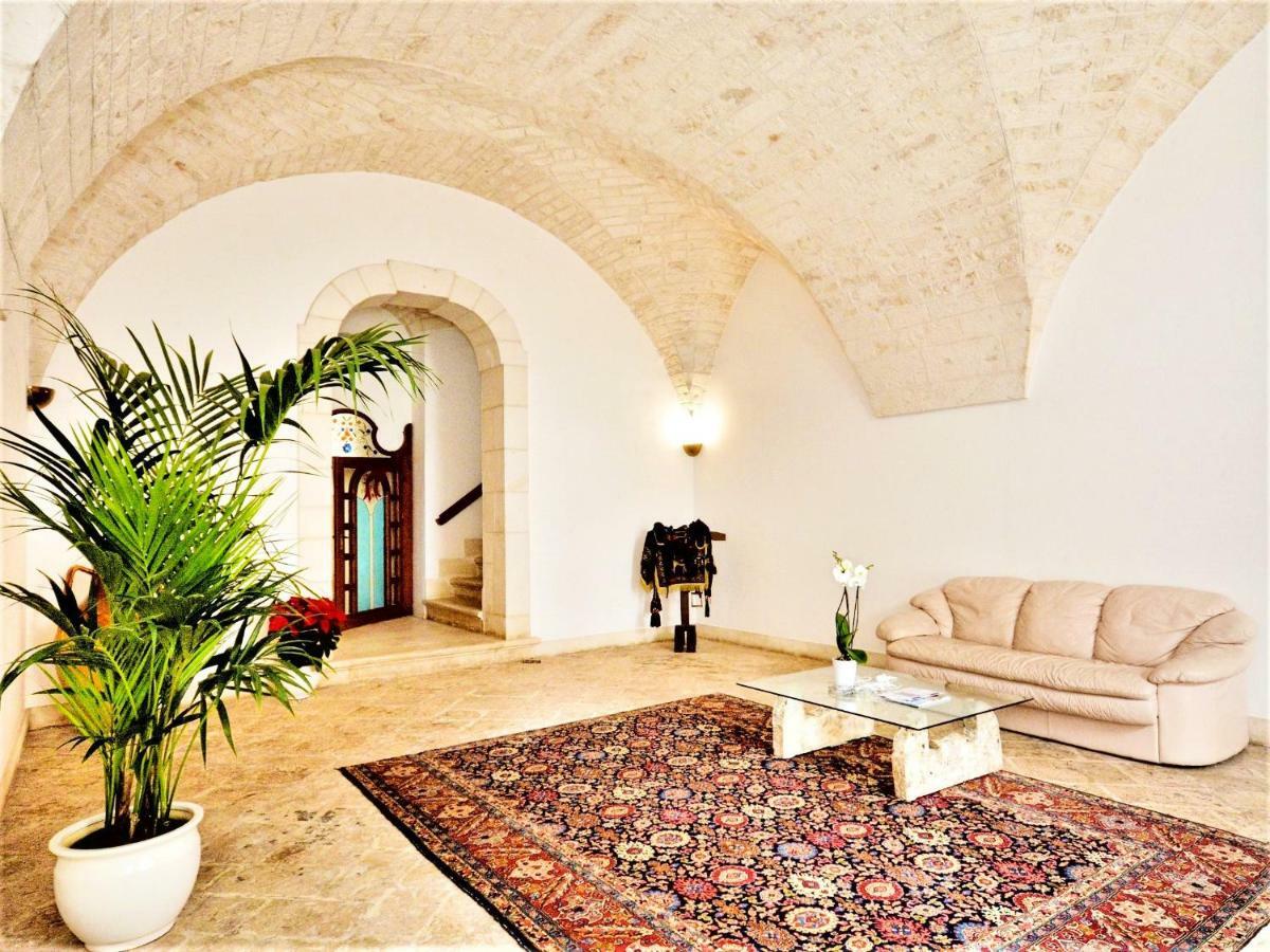 Appartamento Palazzo Rodio Ostuni Esterno foto